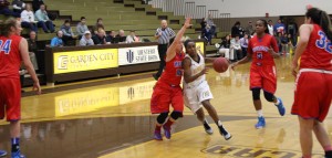 Tionnia McKee vs Hutch