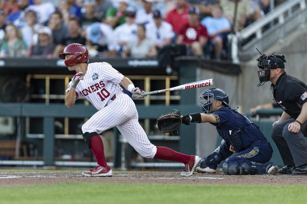 CWS Notre Dame Oklahoma Baseball