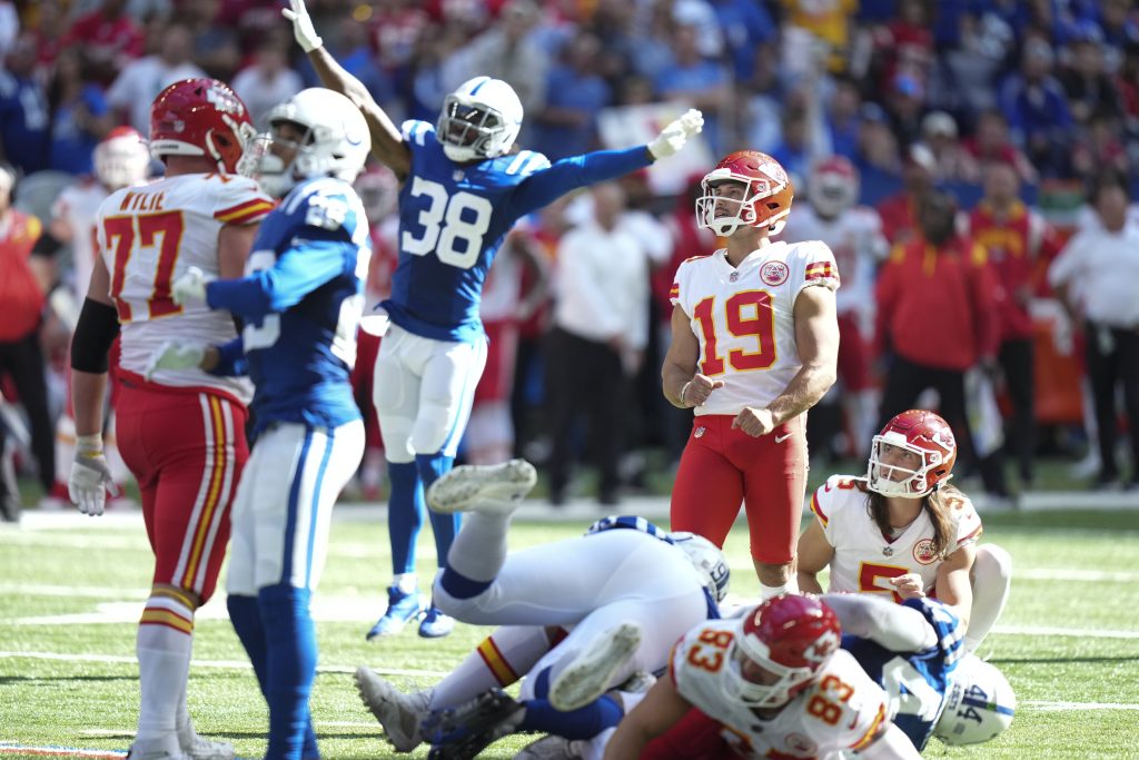 Chiefs Colts Football