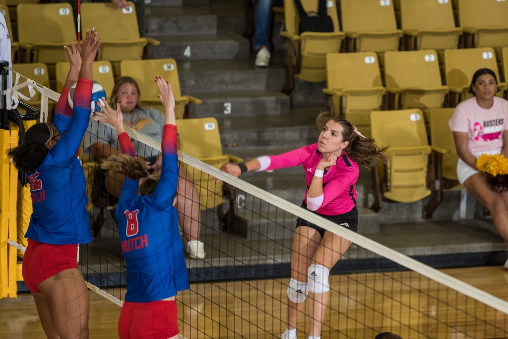 gccc_vs._hutch_volleyball_2022_home