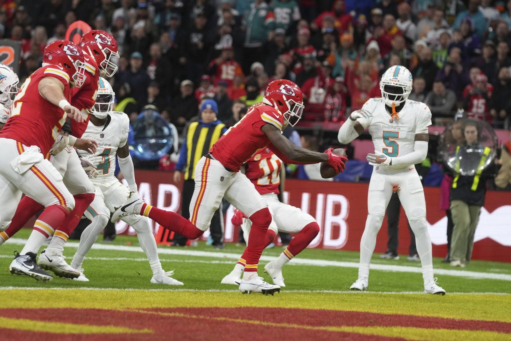 Dolphins Chiefs Football