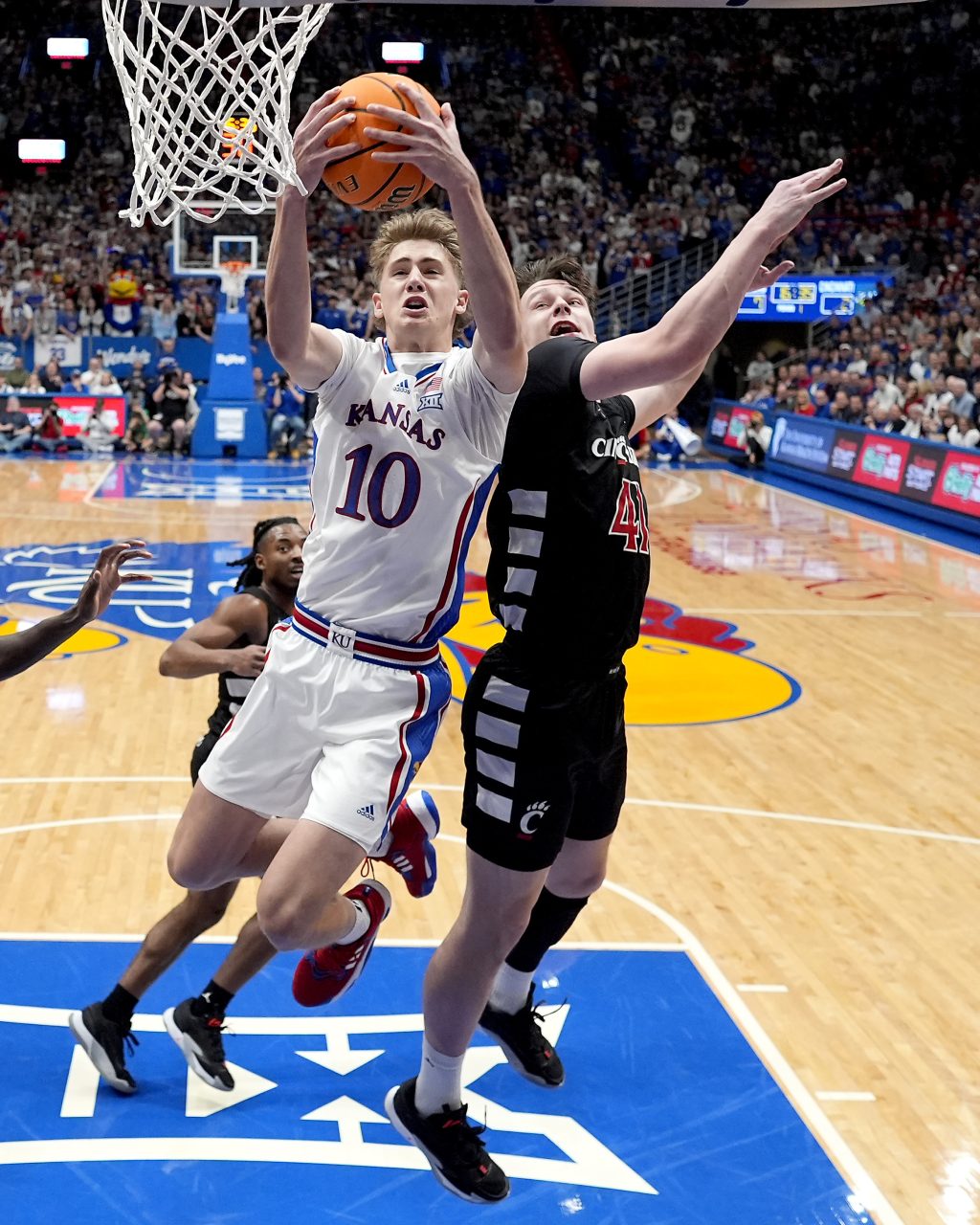 Cincinnati Kansas Basketball