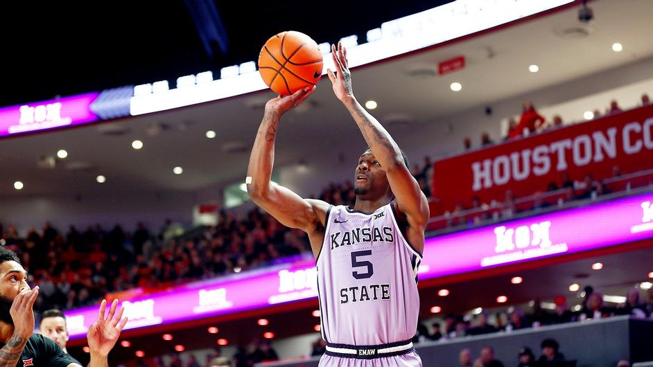 Sandfort’s 30 lead Iowa past Kansas State 91-82 in NIT