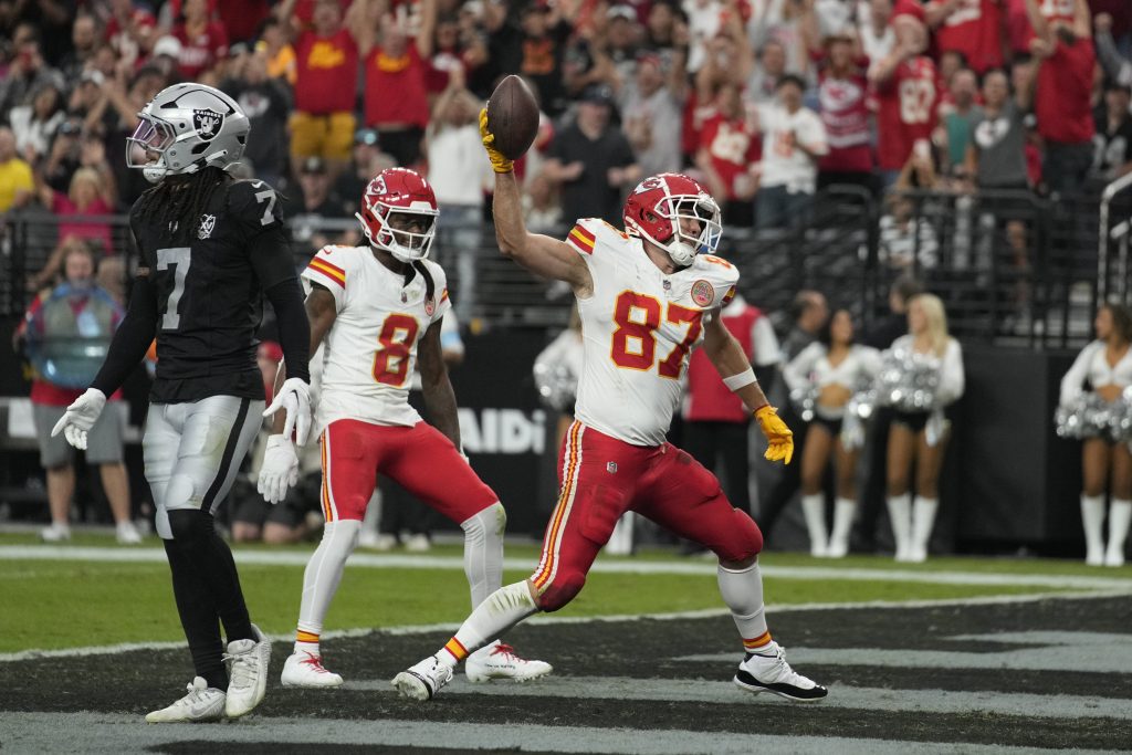 Chiefs Raiders Football